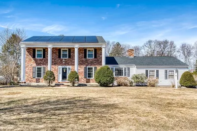 4 Crownridge Road 1