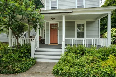 24 Union St 1