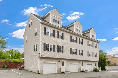 122 Locust St #4 1