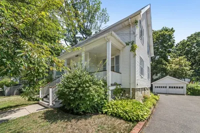 55 Cottage St #1