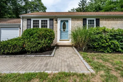 65 Elliott Rd 1