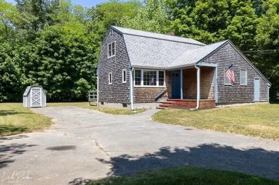 350 N Main St 1
