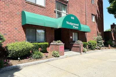 666 Main St #211 1