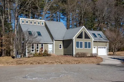 26 Mcdonough Dr 1