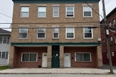 64-66 Pleasant St 1