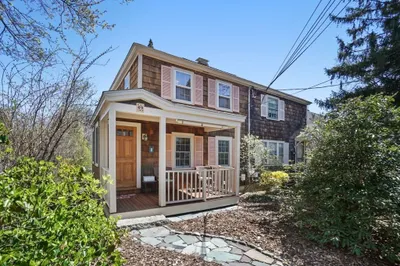 49 Sunnyside Avenue 1