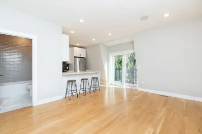 53 Lexington Street #3