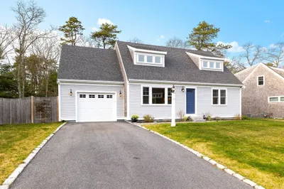 19 Beach Plum Path 1