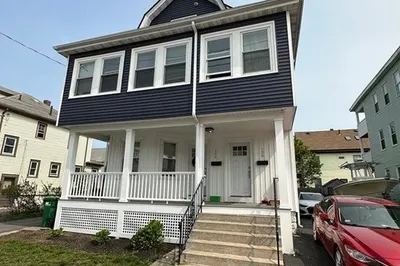 128 Lawrence St #2 1