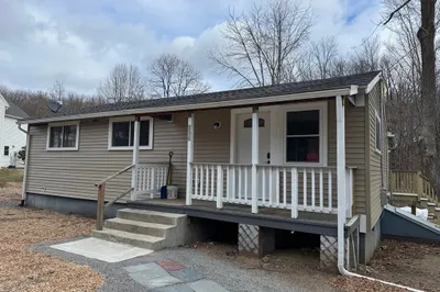 136 Framingham Road 1