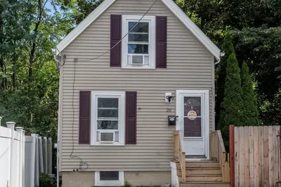 20 Ames St 1