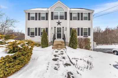 216 Gray Rd 1
