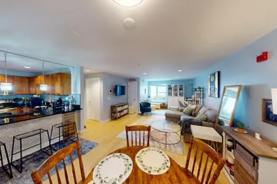 99 Chestnut Hill Ave #104