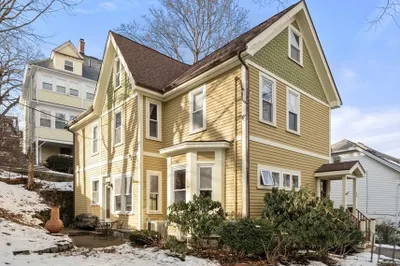 21 Rowe Street #21