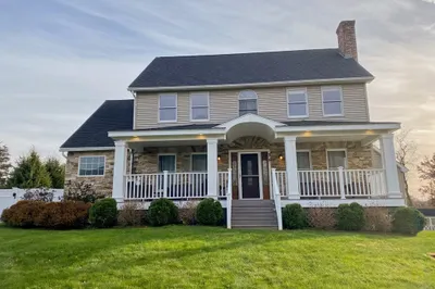35 San Souci Dr 1
