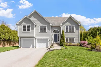32 Steele St 1