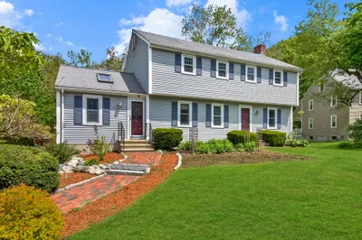 187 Eaton Rd 1