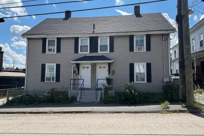 8-10 Highland St 1