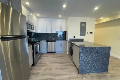1028 Commonwealth Ave #405 1