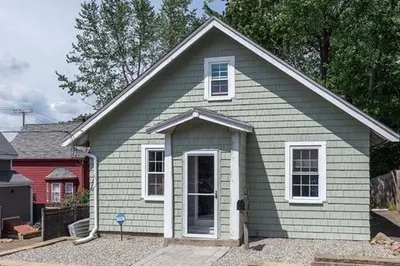10 Reed Hill