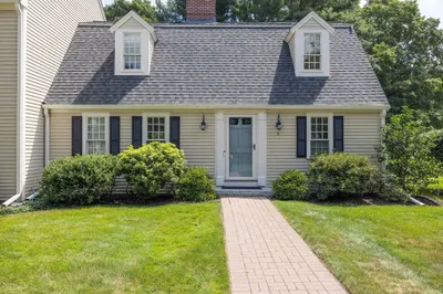 6 Muster Ct #6
