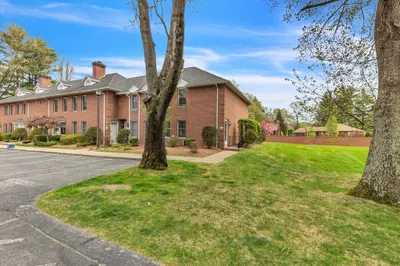 1 Mansion Woods Dr #H 1