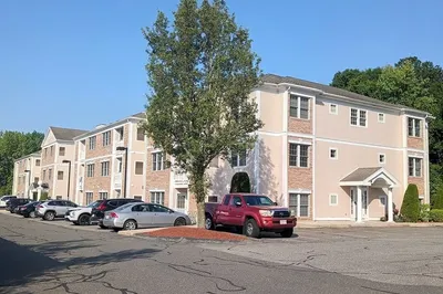 1 Millbrook Ln #111
