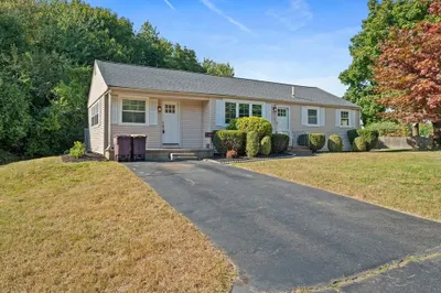 47 Ledgebrook Rd