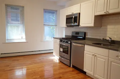 165 Emerson St #3