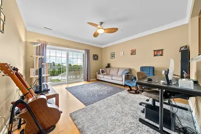 204 Clocktower Dr #304