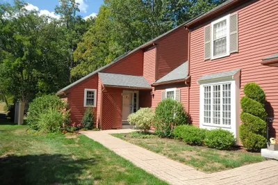 4 Edmonds Rd #4 1
