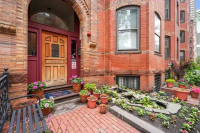 65 Saint Botolph St #3