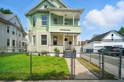 16 Laurel St
