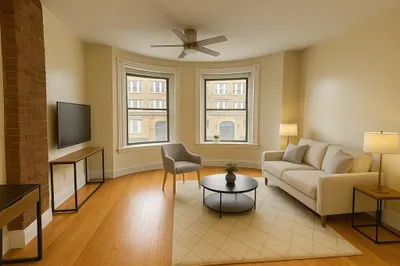 880 Huntington Ave., Ave #2