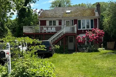 46 Stoneledge Rd