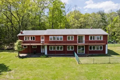 38 Mountain Rd 1