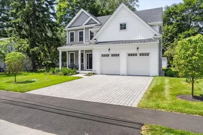 12 Beverly Rd