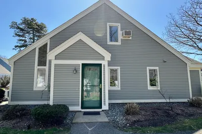 102 Howland Circle #99 1