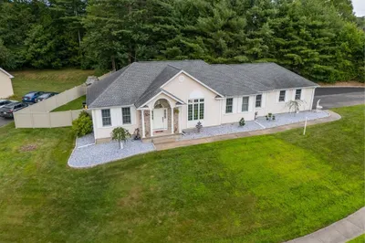 30 Radisson Ln 1