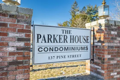 137 Pine St #14 1