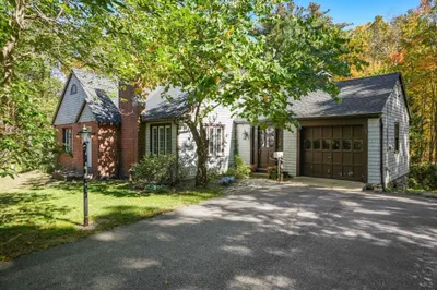 64 Sterling Pl 1