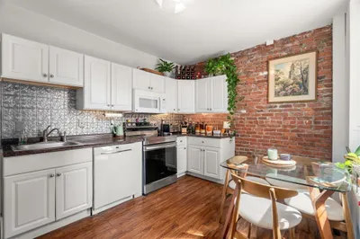 1404 Commonwealth Ave #17 1