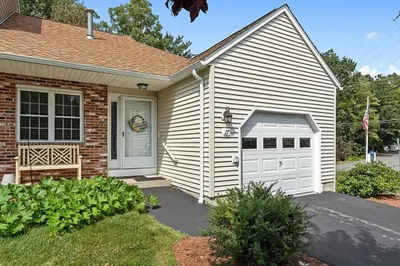 17 Chapman Place #17 1