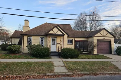 216 West Franklin St 1