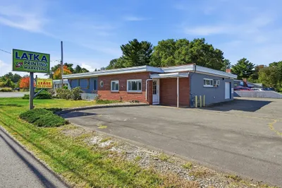 200 Southampton Rd 1