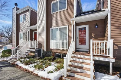 124 College St #26 1