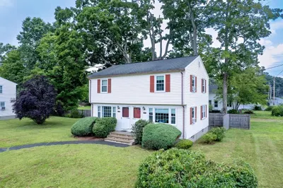 40 Prospect St #1B 1
