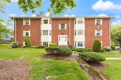 82 NEponsEt St #E