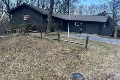 150 W Wrentham Rd 1