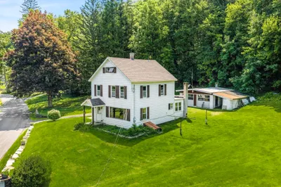 8 Underwood Ave